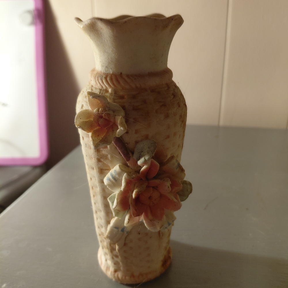 Floral Ceramic Vase - Cream and Brown,7in Tall